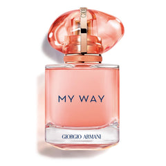 Armani Beauty My Way Ylang: botella en tono coral para un look luminoso.
