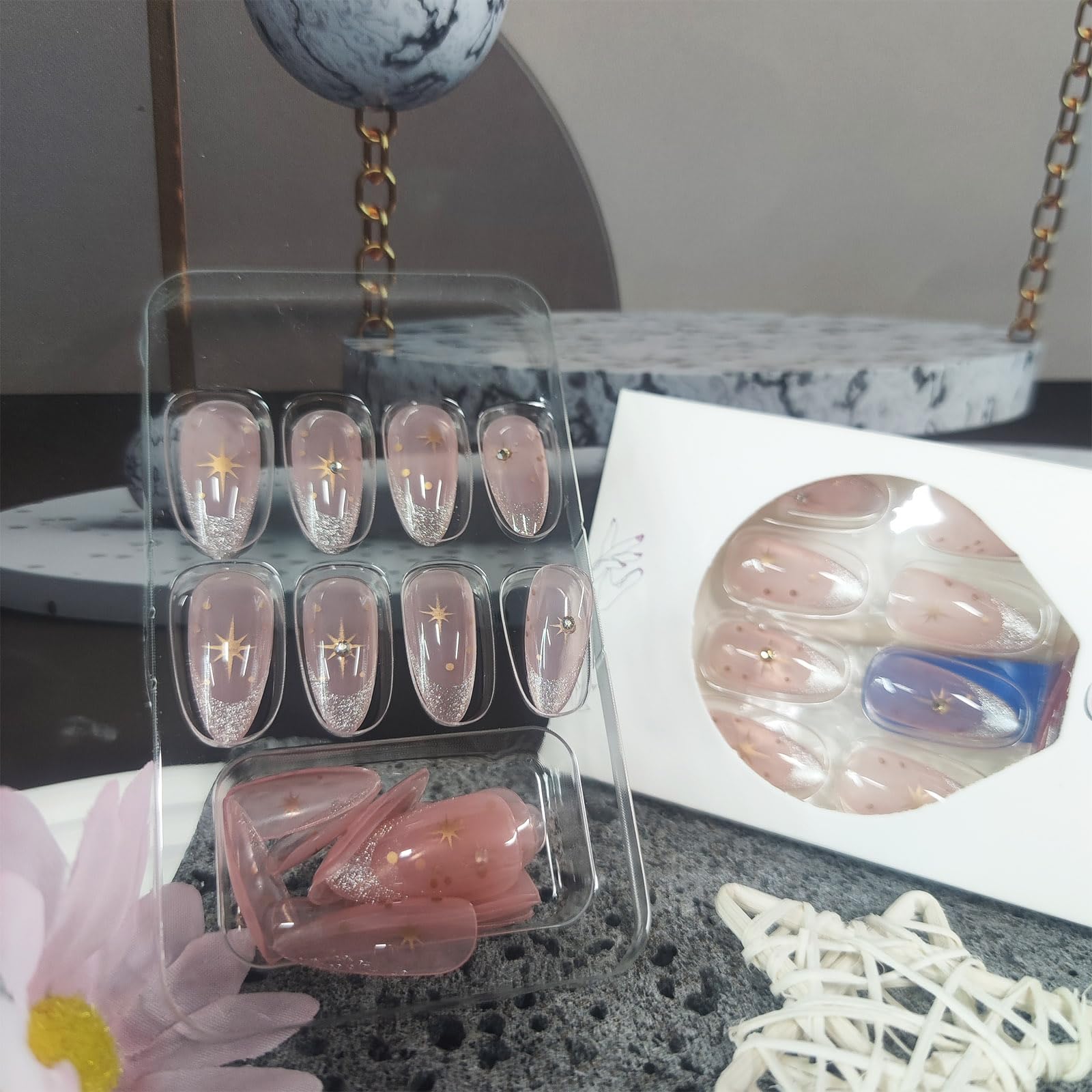 Uñas AROVFAM diseño estrella dorada para estilo llamativo