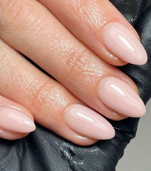 Artquee uñas postizas corto rosa suave con brillo y forma almendra para uso diario.