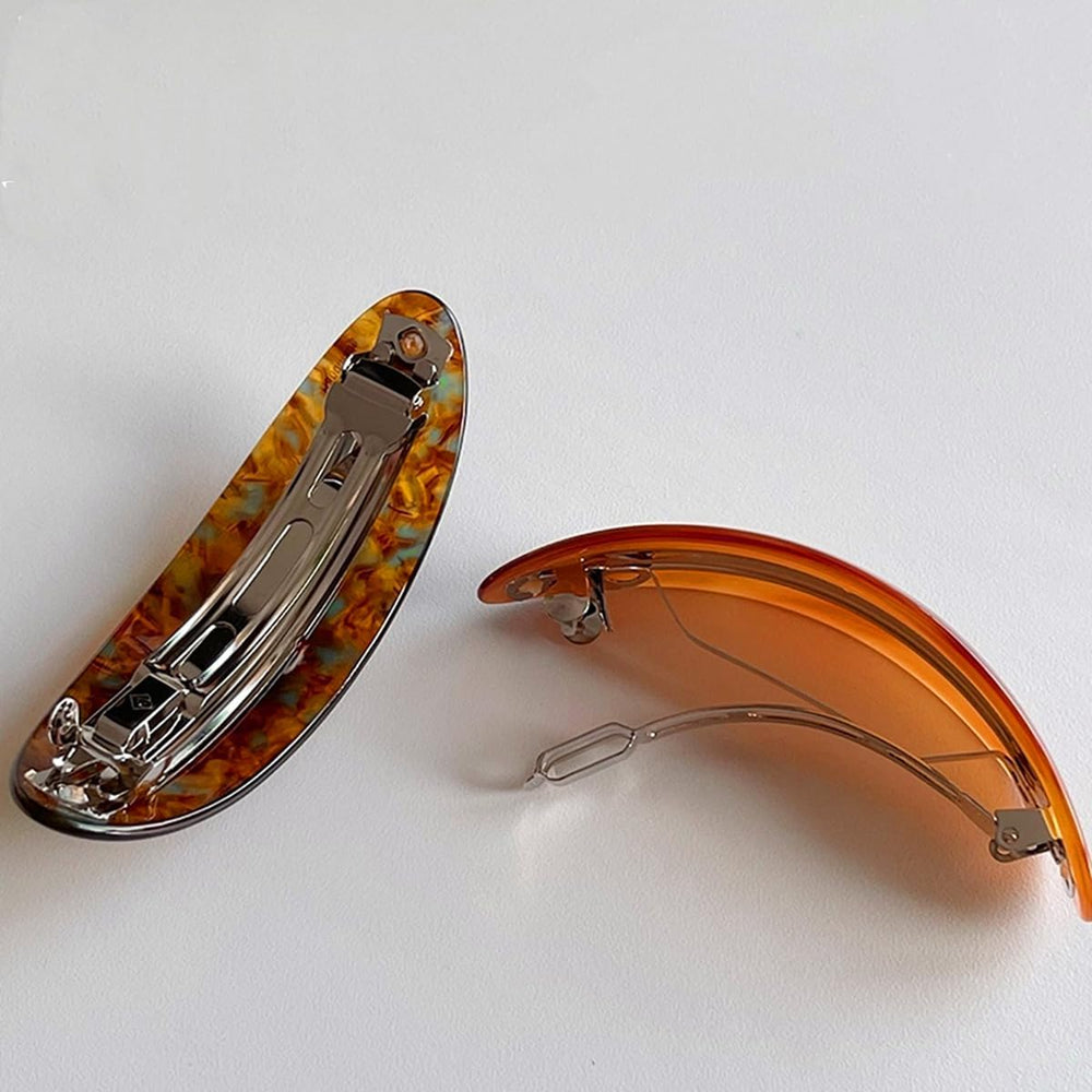 Auswalar barrette acetato, modelo usando cabello, complemento elegante para peinados diarios.