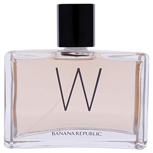 Banana Republic W con notas blancas que inspiran elegancia discreta.