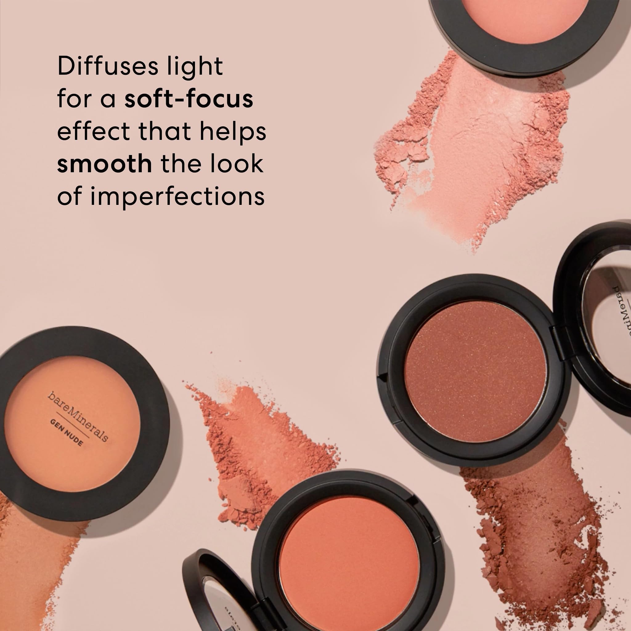 BareMinerals Gen Nude Poudre Blush swatches sur les joues, couleur légère modulable.