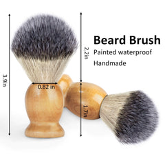 Espuma cremosa con la brocha Bassion facilita una pasada suave alrededor de la barba.