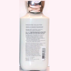 Moonlight Path de Bath & Body Works, etiqueta-diseño: aroma floral y acabado elegante