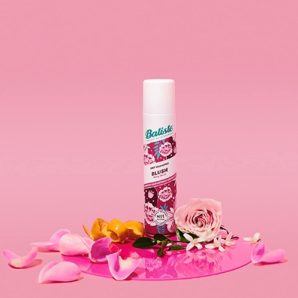 Batiste champu seco refresca entre lavados sin necesidad de agua.
