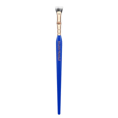 Mango de madera lacado azul, ergonómico para control y mayor precisión.