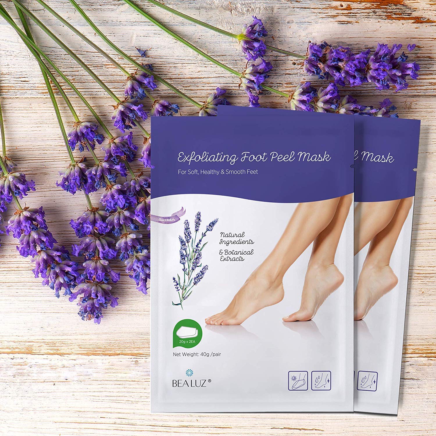 Bealuz botines puestos en los pies para exfoliación suave sin esfuerzo