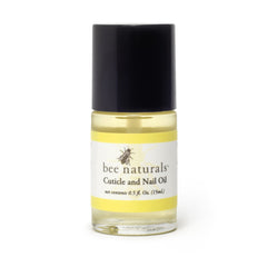 Bee Naturals envase tamaño viaje para retoques rápidos y cuidado en cualquier lugar.