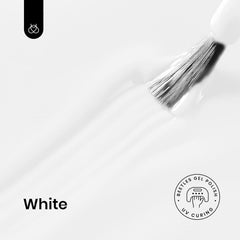 Beetles Esmalte Gel Blanco 15 ml, aplicación suave y uniforme para acabado liso