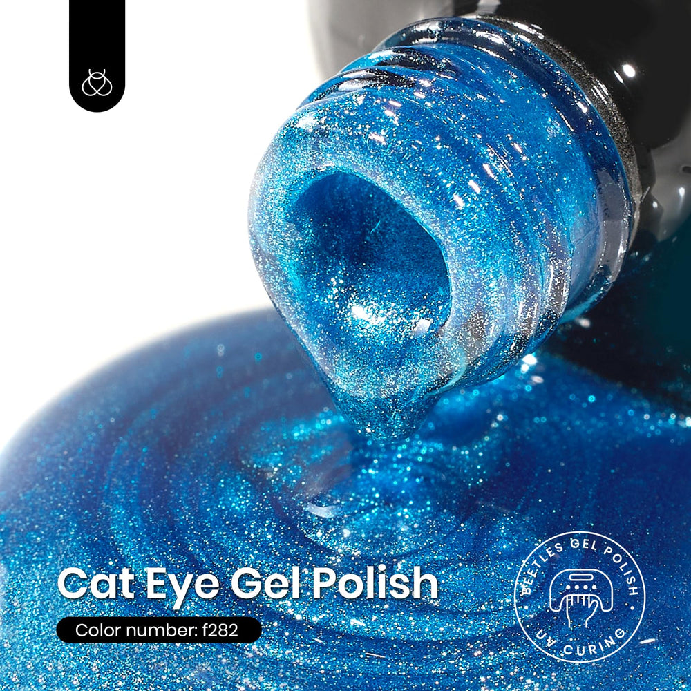 Beetles Esmalte Gel ojo de gato azul ofrece brillo duradero y acabado suave