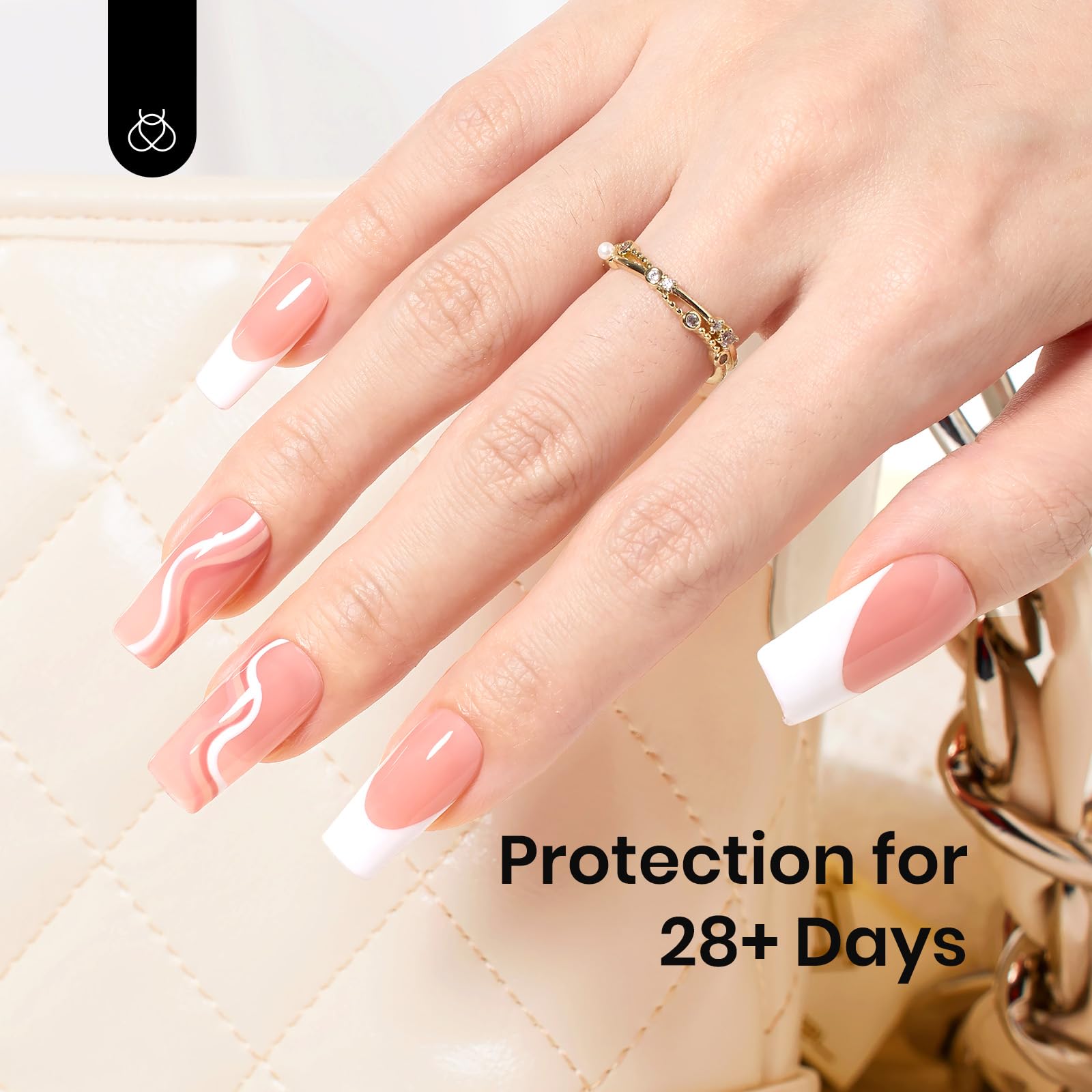 Beetles Nude Base Gel aplicación suave para uñas con cobertura nude.