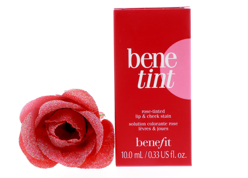 Benetint de Benefit: aplicación en labios para color duradero y translúcido.