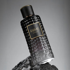 Etiqueta de Bharara Rome para hombre, marca visible y perfume contemporáneo