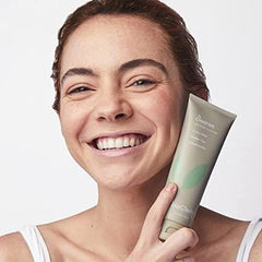 BioClarity Limpiador Facial con Té Verde, desintoxicación suave para piel grasa