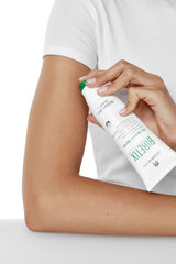 Biretix Tri-Active Spray : contrôle des brillances et confort léger.