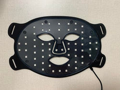 biuufish máscara LED con cable y controlador para sesiones cómodas.