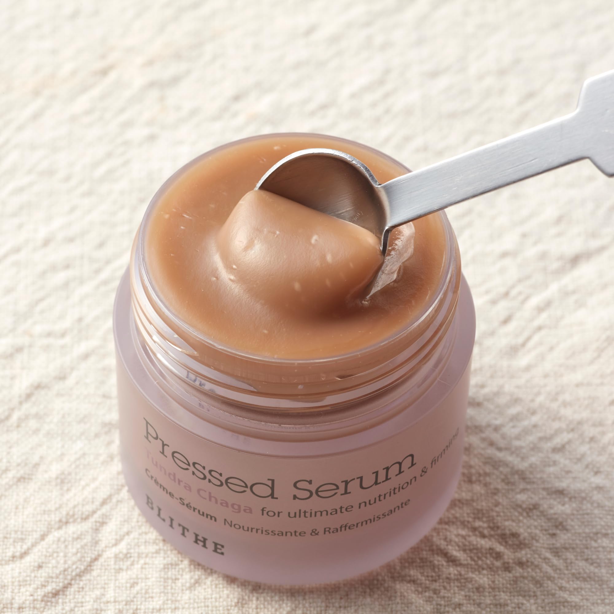 Crema nocturna de BLITHE para un cuidado antienvejecimiento suave
