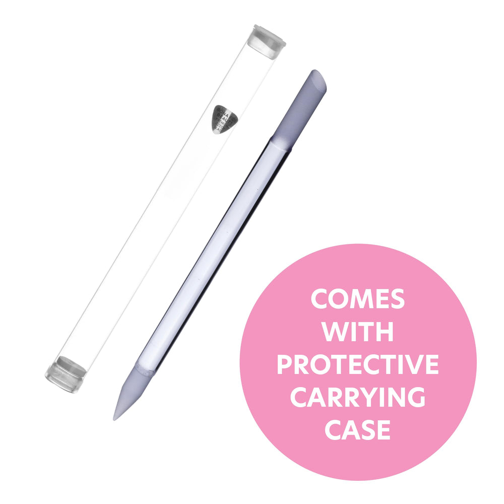 Estuche protector de Bona Fide Beauty para llevar el empuja cutículas con seguridad.