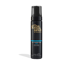 Bondi Sands espuma autobronceadora oscura en bote para un bronceado uniforme sin manchas.