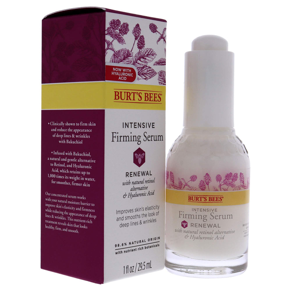 Acercamiento del hibisco blanco y manzana de Burt's Bees para rejuvenecer la piel