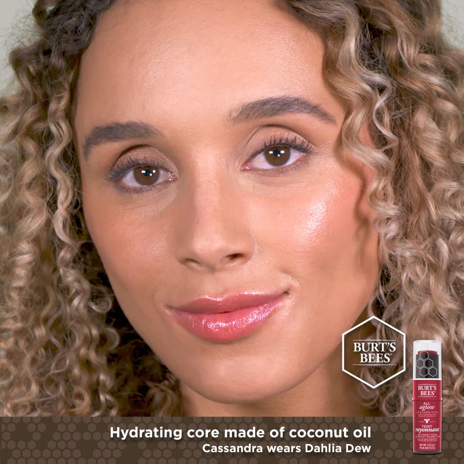 Burt's Bees All Aglow Dahlia Dew color Dahlia Dew para piel natural