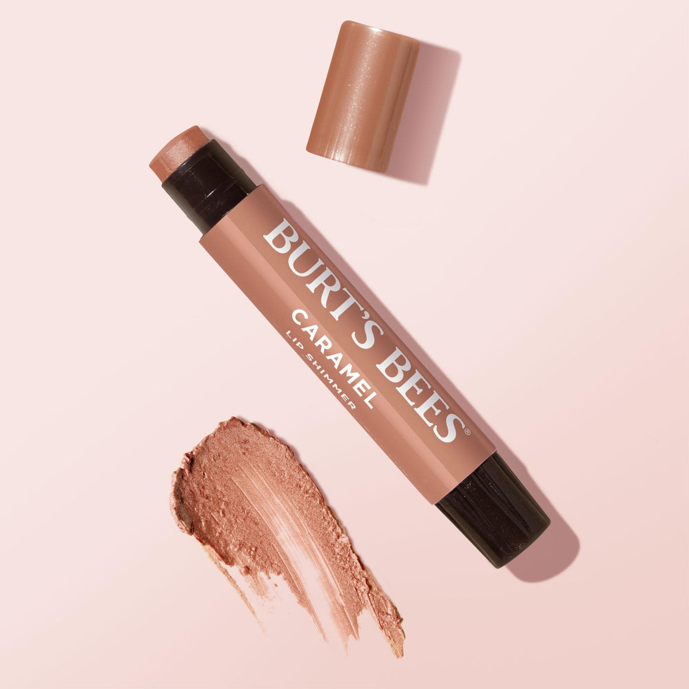 Burt's Bees Lip Shimmer Caramel, envase reciclable en primer plano.