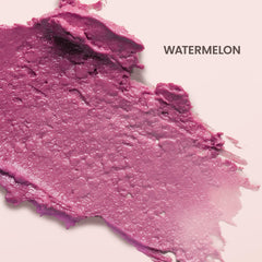 Burt's Bees Lip Shimmer Watermelon resalta color natural con tono sandía.