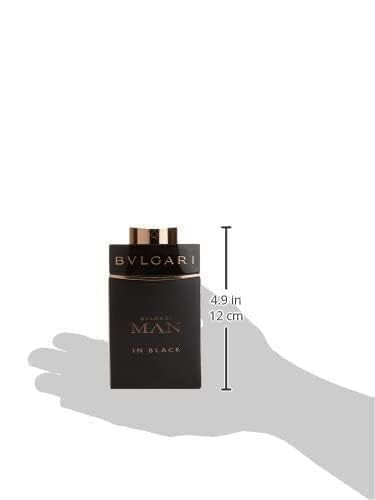 Bvlgari Man in Black, escena nocturna, complementa un look de noche.