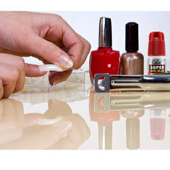 CALA Super Nail Glue ofrece adhesión fuerte para uñas artificiales y accesorios.
