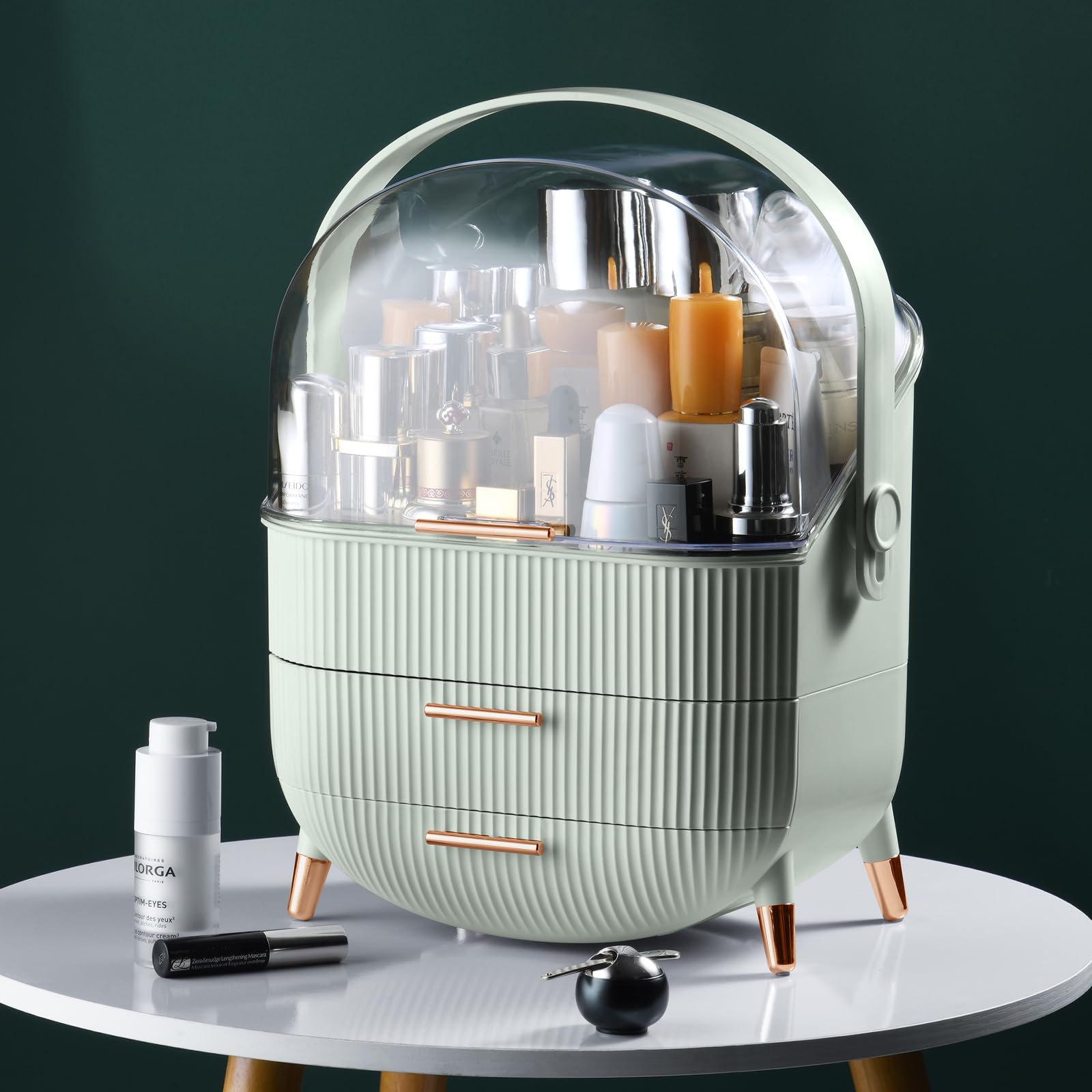 CANITORON caben múltiples productos de cuidado de piel y maquillaje para un escritorio limpio.