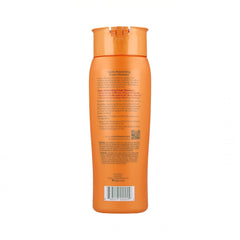 Champú crema para cabello graso, aporta brillo ligero sin pesarlo.