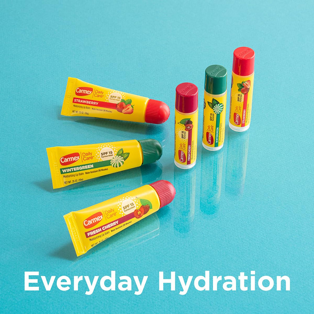 Bálsamo Carmex resistente al agua hasta 80 minutos para actividades al aire libre.