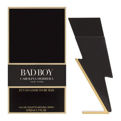 Carolina Herrera Bad Boy fragancia, botella elegante, aroma oriental y especiado para noches