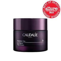 Textura cremosa de Caudalie Premier Cru que se desliza al aplicar.