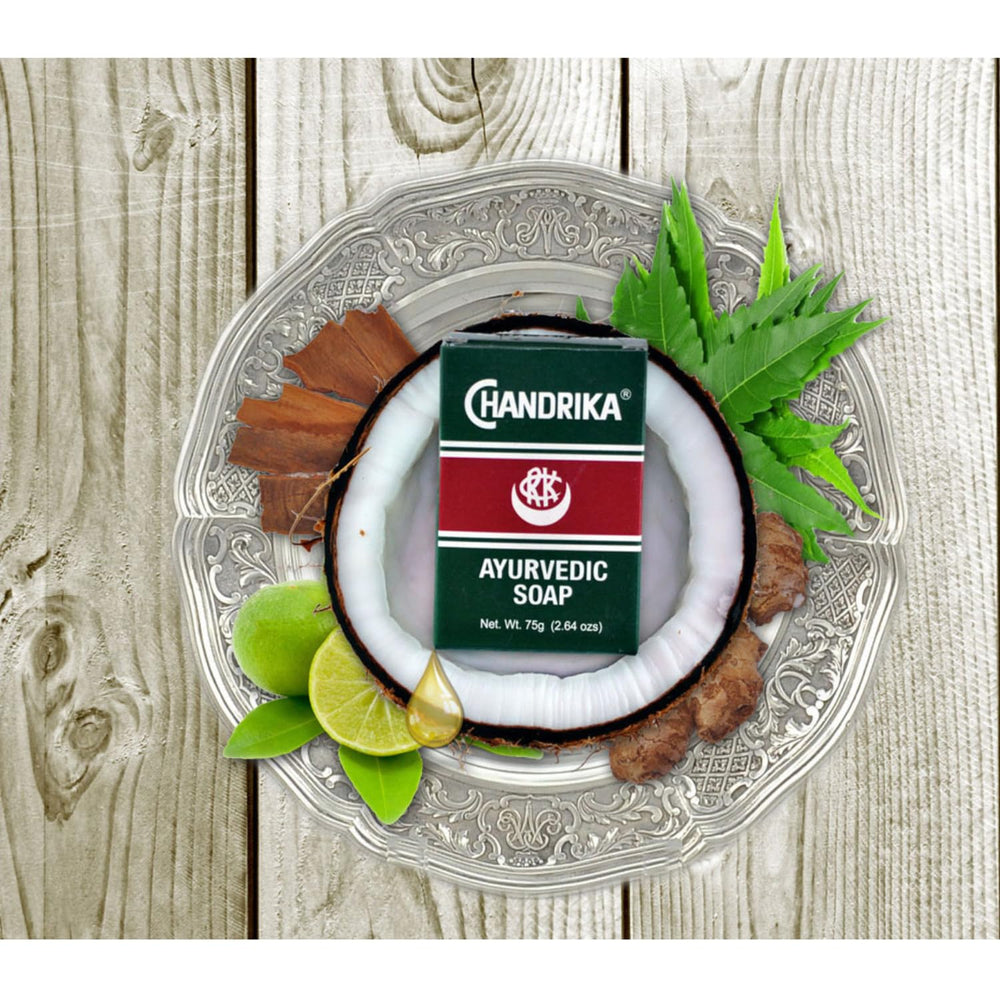 Chandrika Jabón Ayurvédico, aroma herbal suave durante la ducha