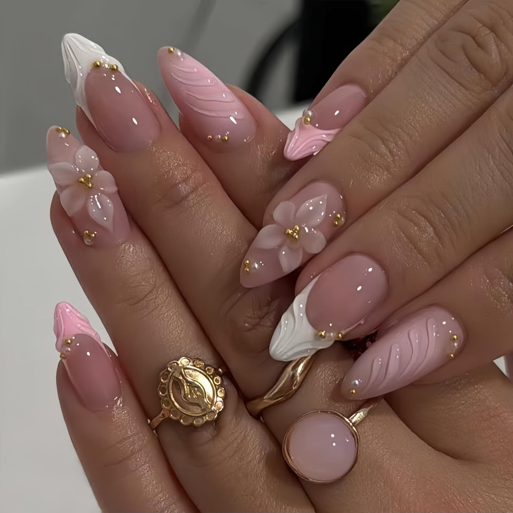 CnSybaris uñas 3D con flores en relieve en almendra rosa, ideal para uso diario.