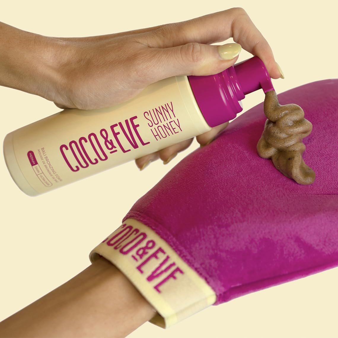 Coco & Eve: mousse ligero para un acabado suave y natural.