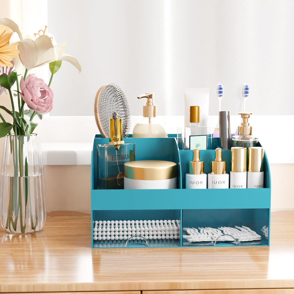 COMFYROOM espacio para lápiz labial y brochas, todo a mano.