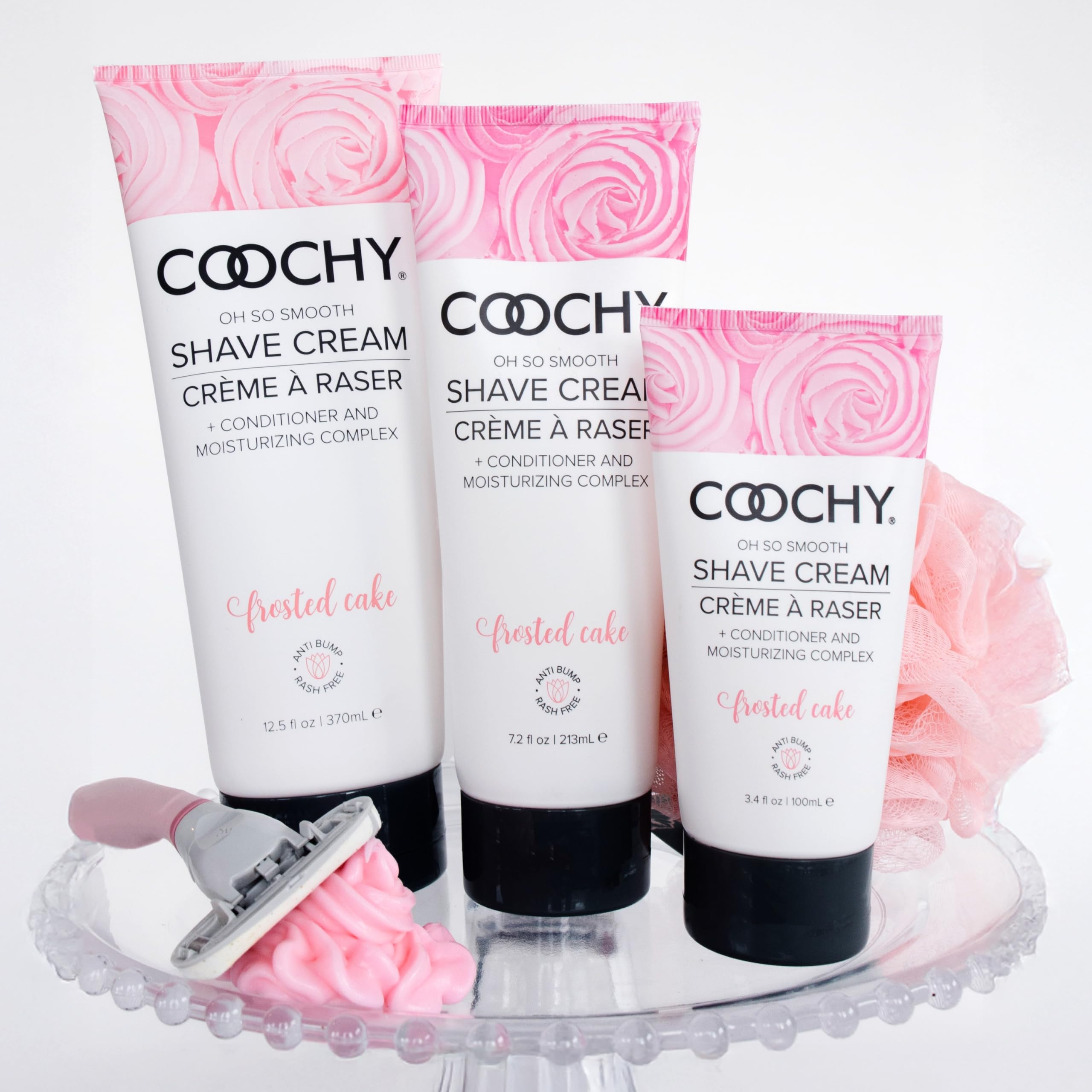 Aplicación en zona bikini con Coochy para afeitado cómodo y sin irritación.