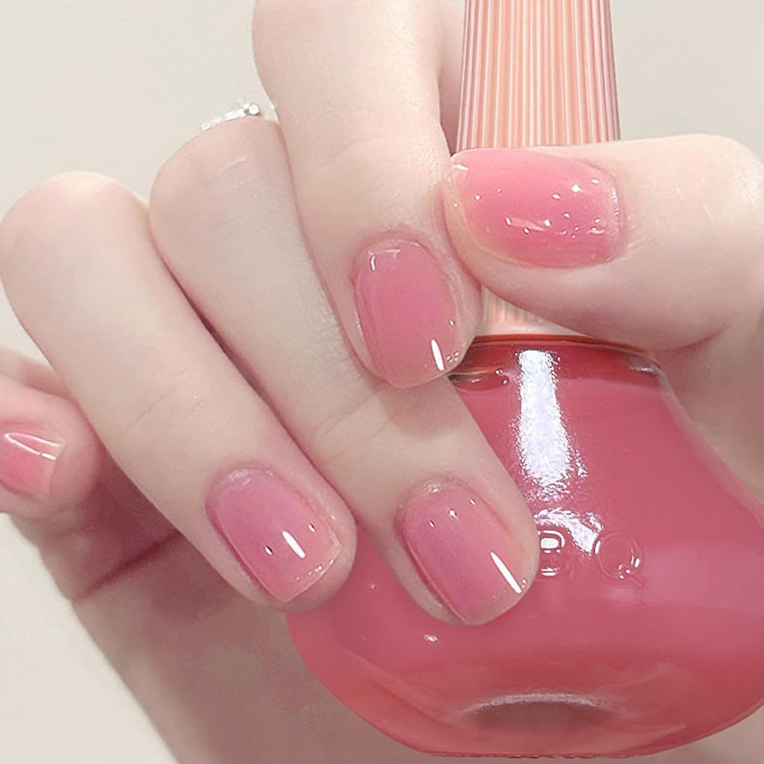 Cosmoo Esmalte gel rosado translucido en frasco de 12 ml para uñas