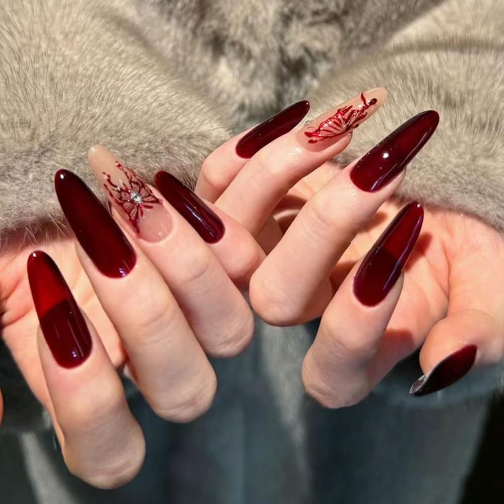 COSMOO Laca Uñas Cereza Rojo: acabado suave y uñas bien cuidadas.