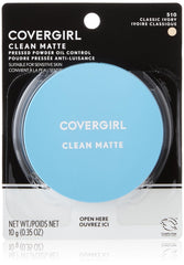 CoverGirl Clean Matte Polvo Prensado compacto para un acabado mate duradero.