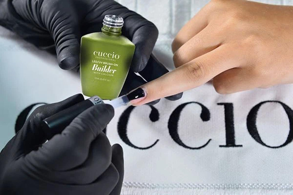 Acabado suave con Cuccio: superficie lista para esmaltado.