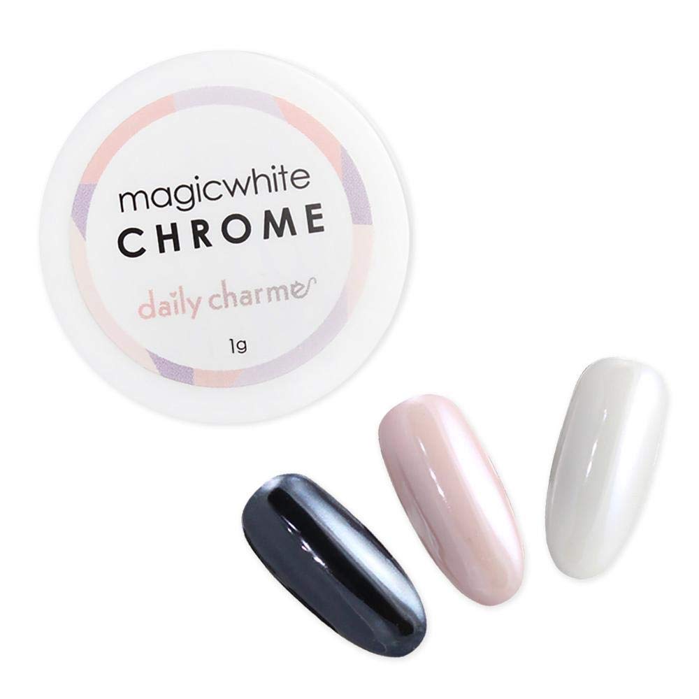 Daily Charme Magic White Nail Chrome Powder: bote de 1 g para un acabado perlado claro.