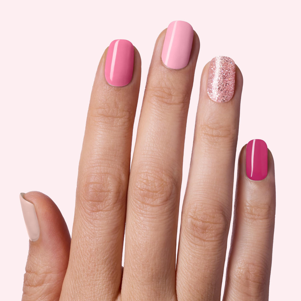 Tiras gel de Dashing Diva listas para aplicar en minutos.