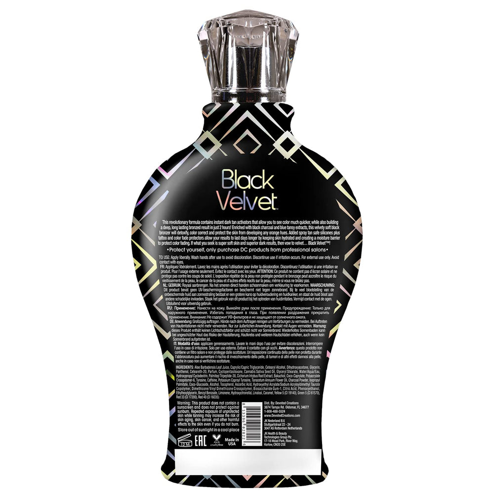 Devoted Creations Black Velvet, efecto anti-naranja para un tono bronceado estable.