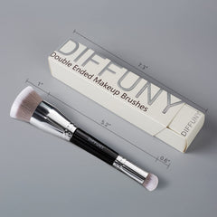 DIFFUNY brocha corrector precisa para correcciones.