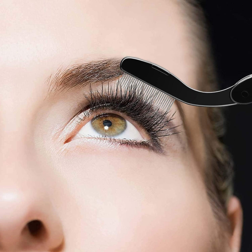 Aplicador de cejas y mascara Docolor para un acabado uniforme.