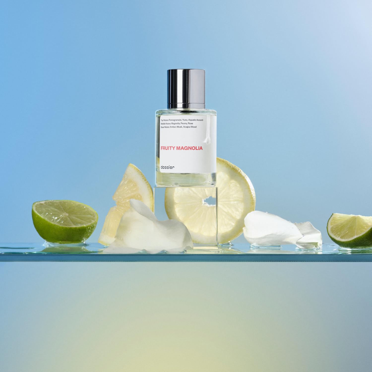 Dossier Fruity Magnolia spray captures a long-lasting scent for everyday use.