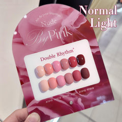 Double Rhythm en tono natural: gel pigmentado con brillo suave para uñas.